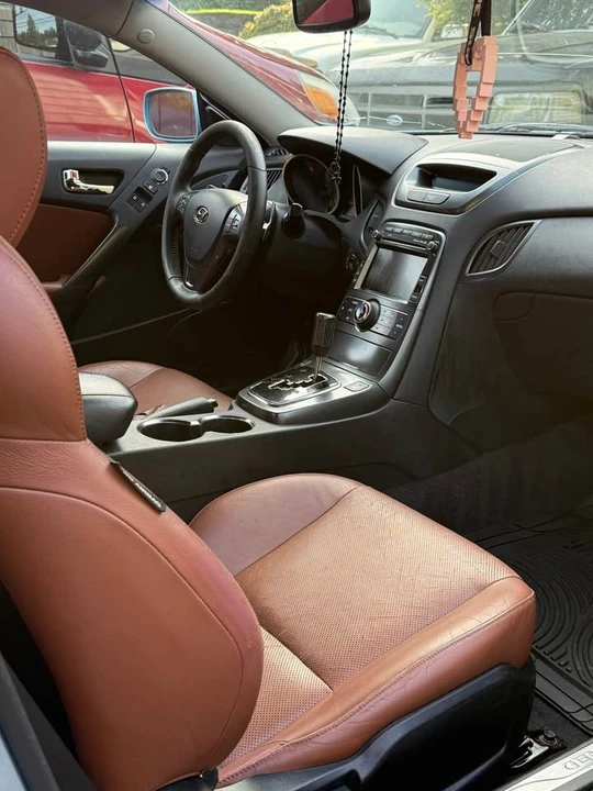 2012 Hyundai Genesis Coupe - Image 4 of 8