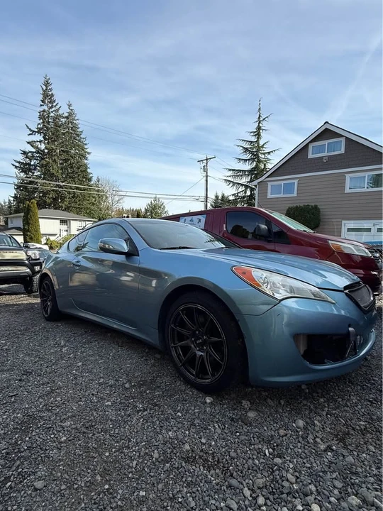 2012 Hyundai Genesis Coupe - Image 2 of 8