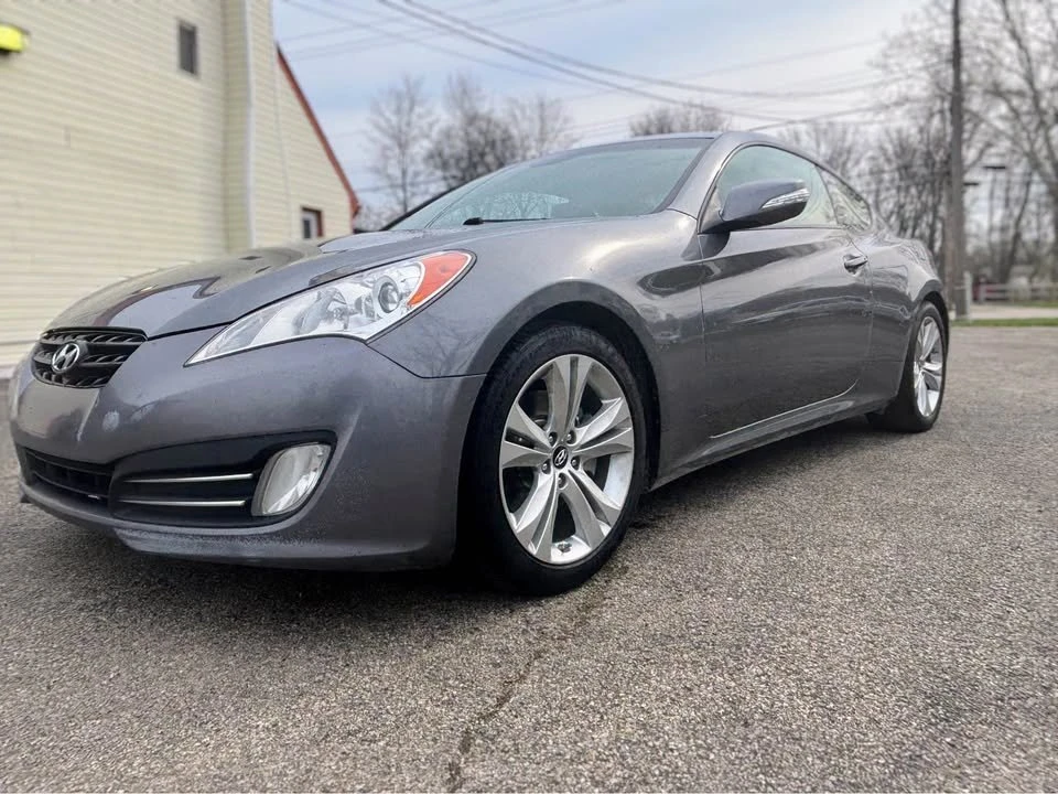 2012 Hyundai Genesis Coupe - Image 2 of 20