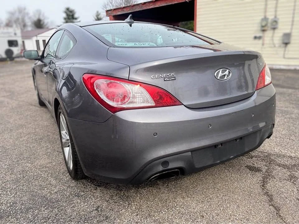 2012 Hyundai Genesis Coupe - Image 16 of 20