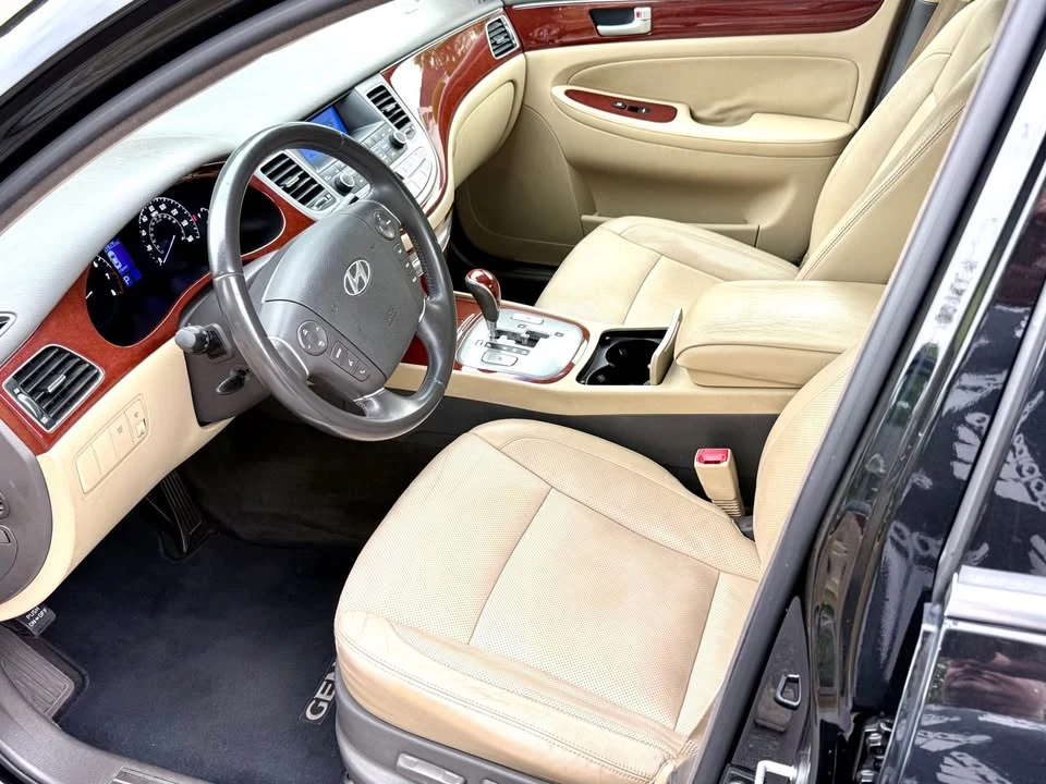 2012 Hyundai Genesis Coupe - Image 2 of 20