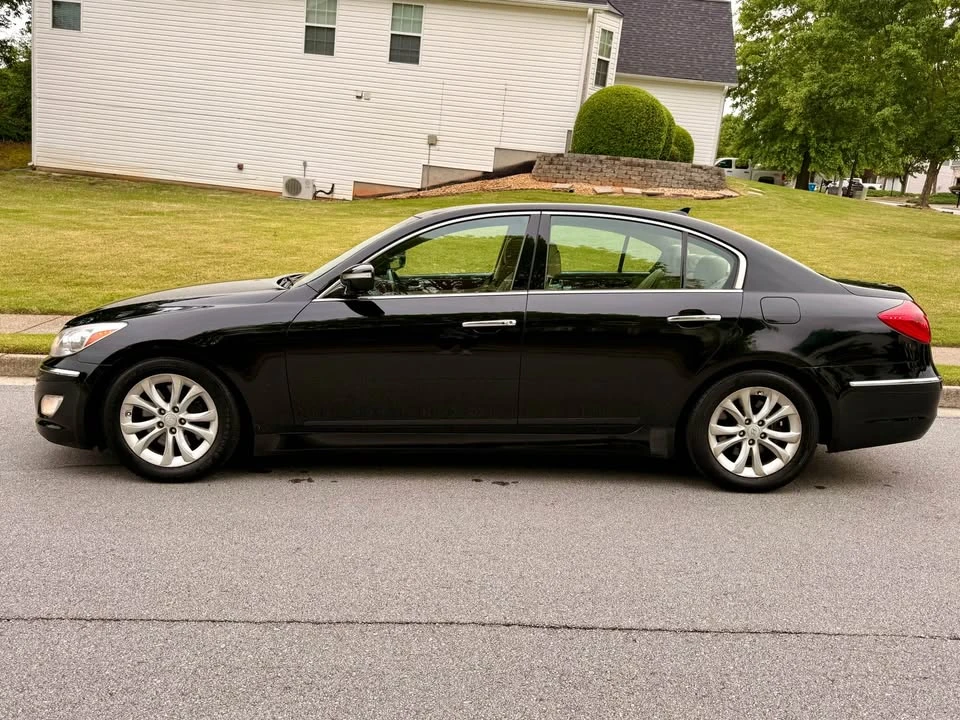 2012 Hyundai Genesis Coupe - Image 10 of 20