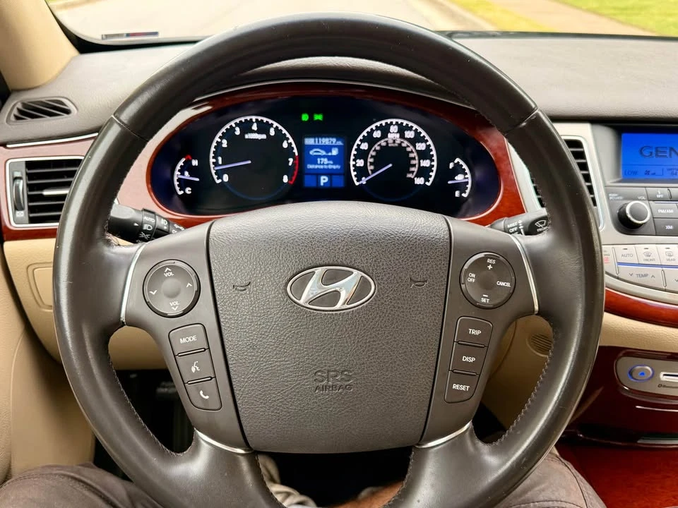2012 Hyundai Genesis Coupe - Image 13 of 20