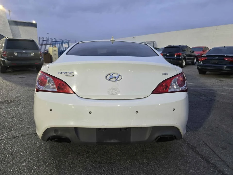 2012 Hyundai Genesis Coupe - Image 3 of 8