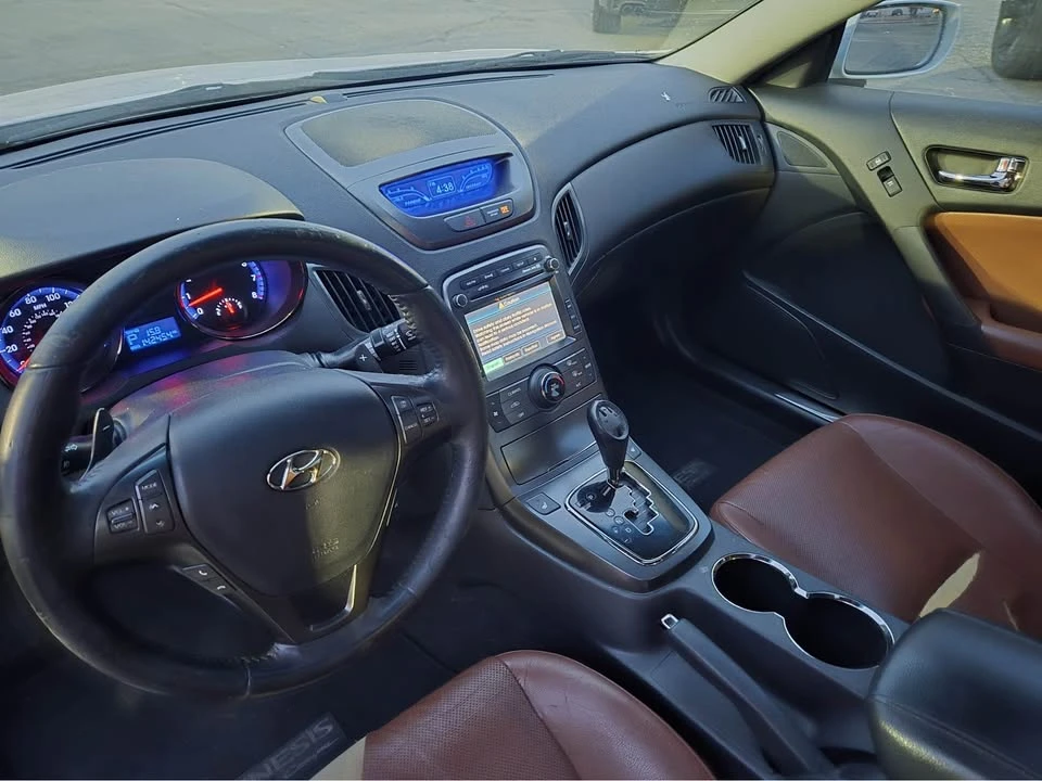 2012 Hyundai Genesis Coupe - Image 4 of 8