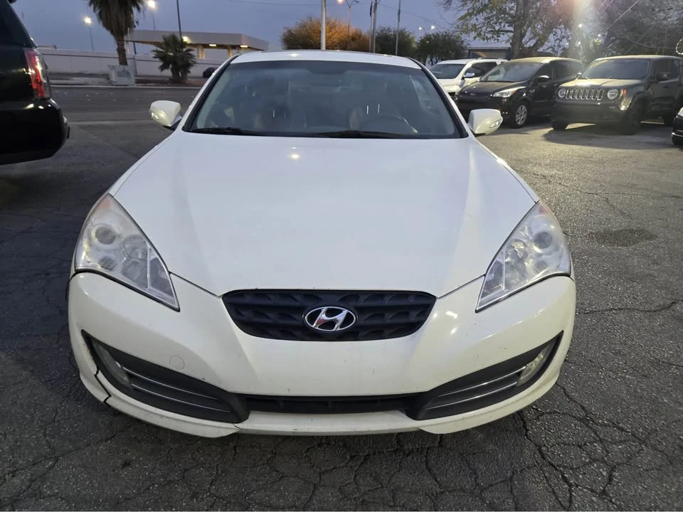 2012 Hyundai Genesis Coupe - Image 6 of 8