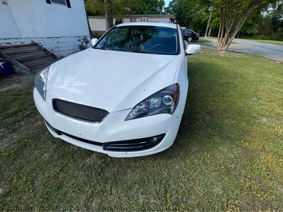 2012 Hyundai Genesis Coupe - Image 3 of 15