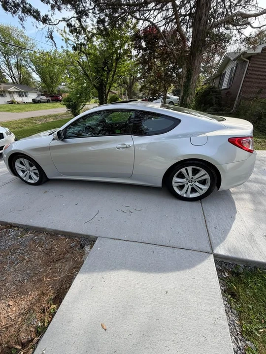 2012 Hyundai Genesis Coupe - Image 7 of 13