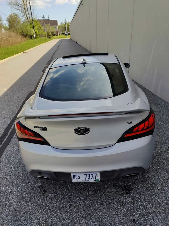 2012 Hyundai Genesis Coupe - Image 9 of 19