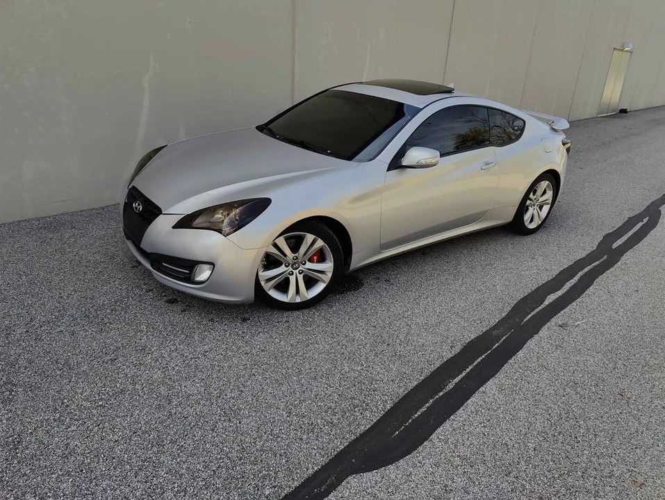 2012 Hyundai Genesis Coupe - Image 12 of 19
