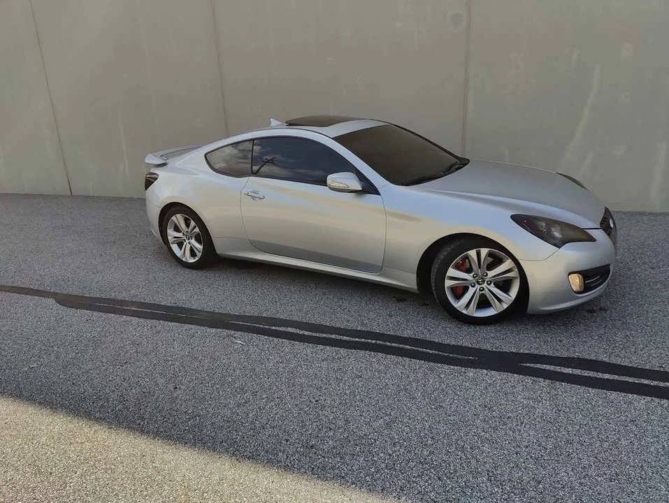 2012 Hyundai Genesis Coupe - Image 6 of 19