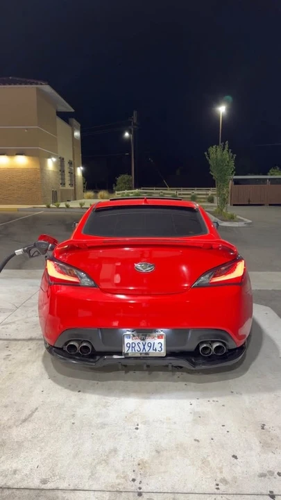 2012 Hyundai Genesis Coupe - Image 12 of 18