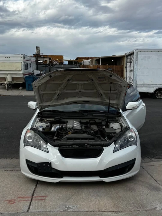 2012 Hyundai Genesis Coupe - Image 8 of 18