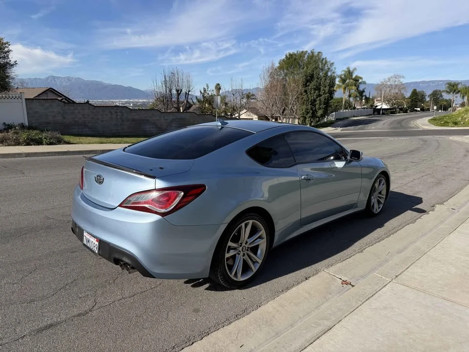 2012 Hyundai Genesis Coupe - Image 5 of 12