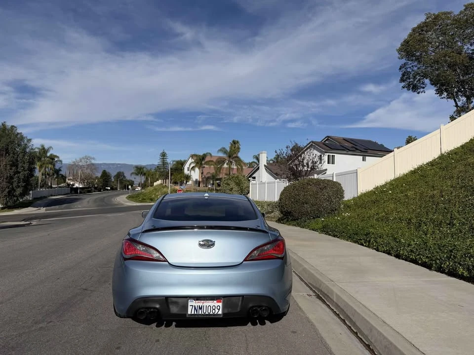 2012 Hyundai Genesis Coupe - Image 4 of 12
