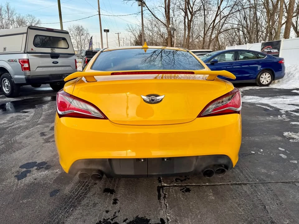2012 Hyundai Genesis Coupe - Image 6 of 12