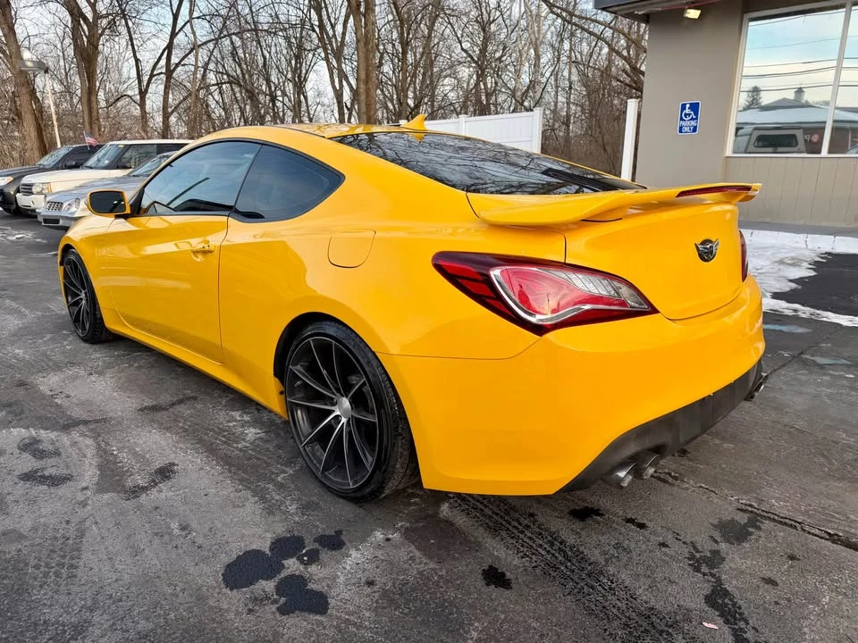 2012 Hyundai Genesis Coupe - Image 7 of 12