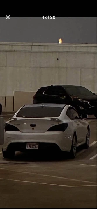 2012 Hyundai Genesis Coupe - Image 10 of 11