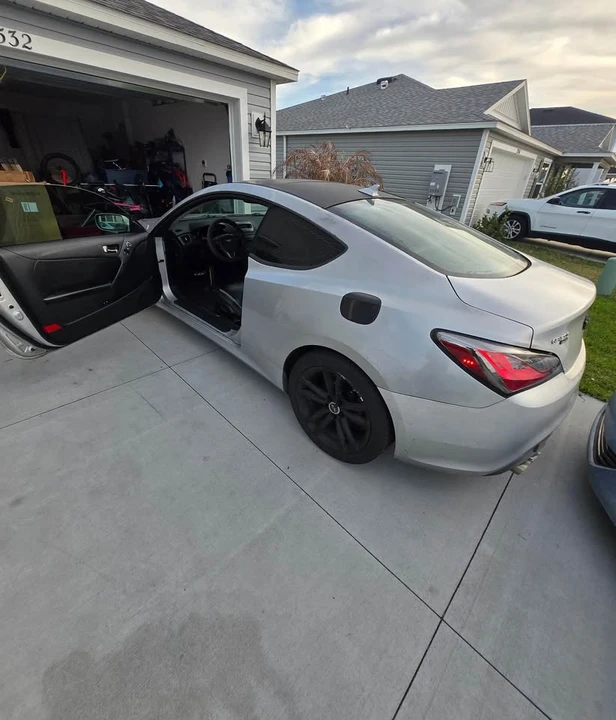 2012 Hyundai Genesis Coupe - Image 7 of 7