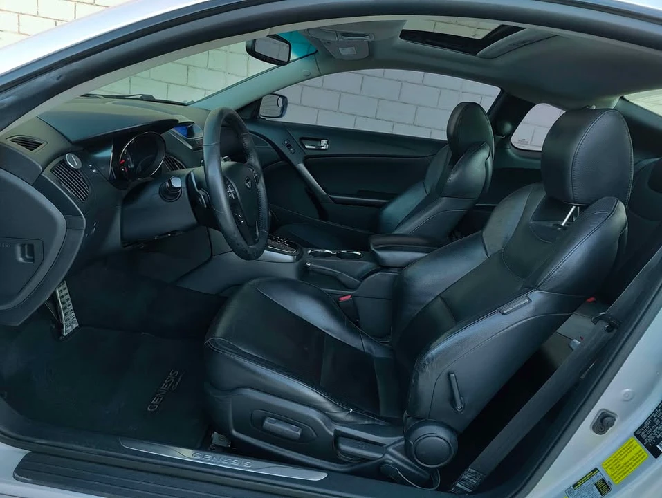 2012 Hyundai Genesis Coupe - Image 14 of 21