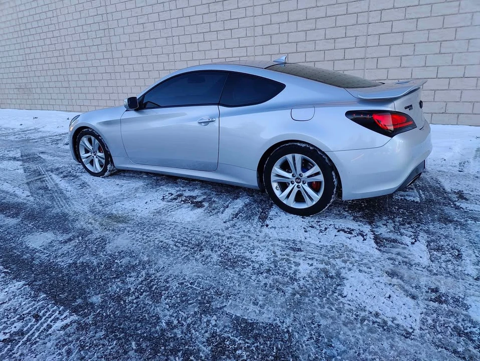 2012 Hyundai Genesis Coupe - Image 8 of 21