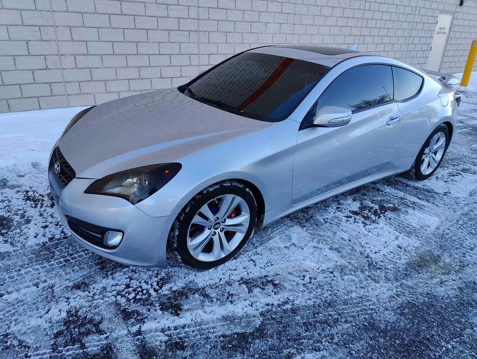 2012 Hyundai Genesis Coupe - Image 13 of 21
