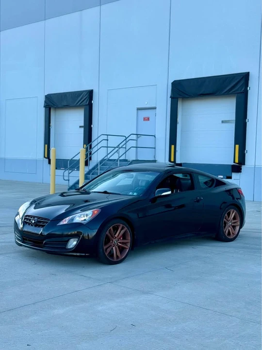2012 Hyundai Genesis Coupe - Image 2 of 19