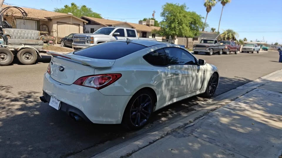 2012 Hyundai Genesis Coupe - Image 5 of 8