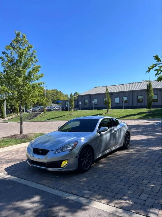 2012 Hyundai Genesis Coupe - Image 6 of 6