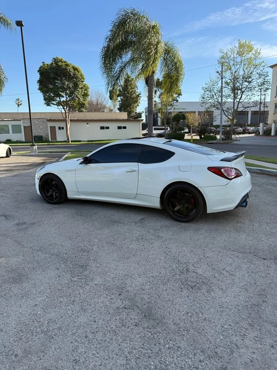 2012 Hyundai Genesis Coupe - Image 3 of 7
