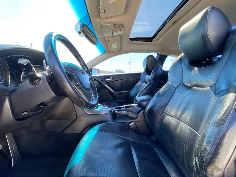 2012 Hyundai Genesis Coupe - Image 6 of 20