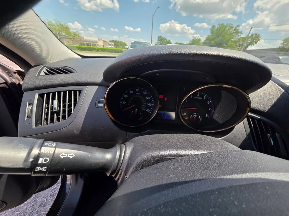 2012 Hyundai Genesis Coupe - Image 9 of 20