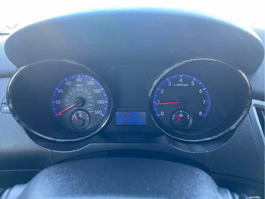 2012 Hyundai Genesis Coupe - Image 16 of 20