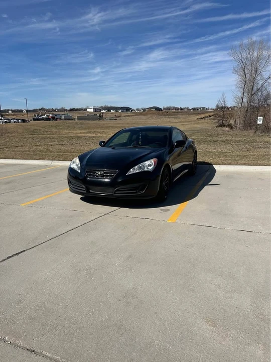 2012 Hyundai Genesis Coupe - Image 3 of 12