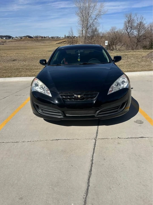 2012 Hyundai Genesis Coupe - Image 2 of 12