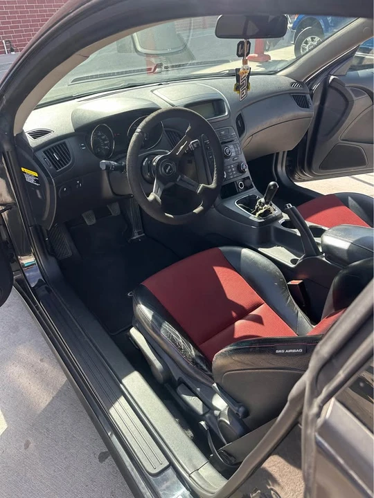 2012 Hyundai Genesis Coupe - Image 3 of 5