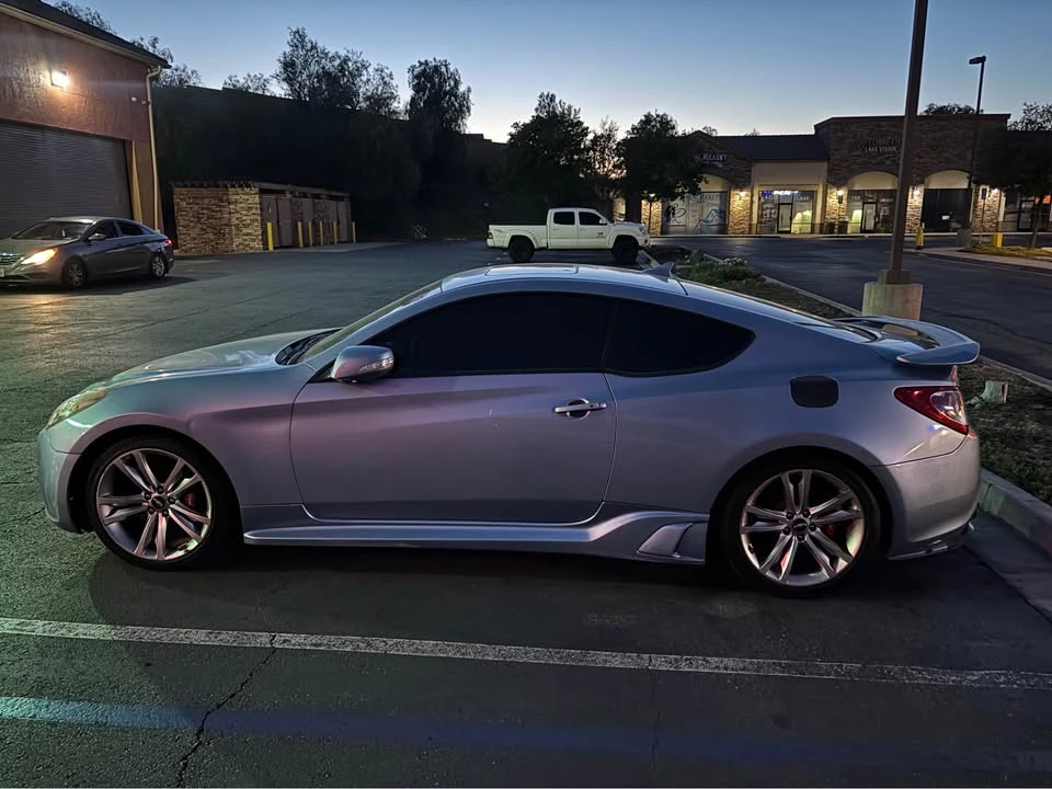 2012 Hyundai Genesis Coupe - Image 2 of 4