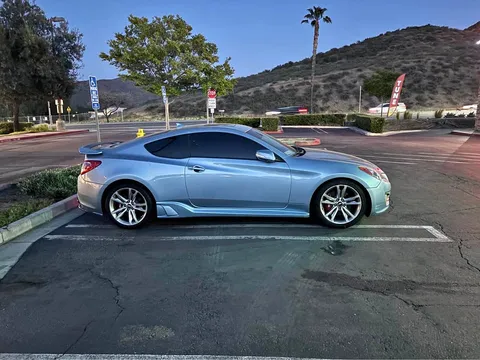 2012 Hyundai Genesis Coupe Track