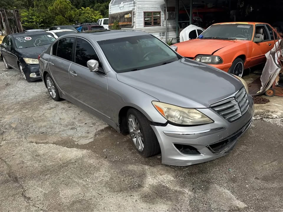 2012 Hyundai Genesis - Image 2 of 10