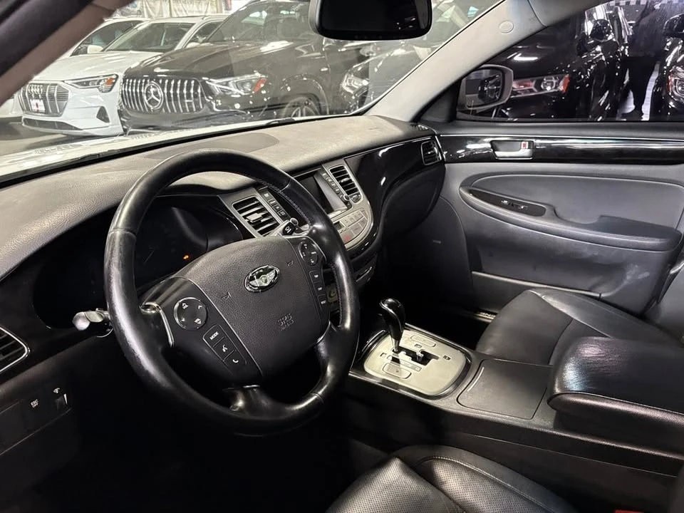 2012 Hyundai Genesis - Image 11 of 16