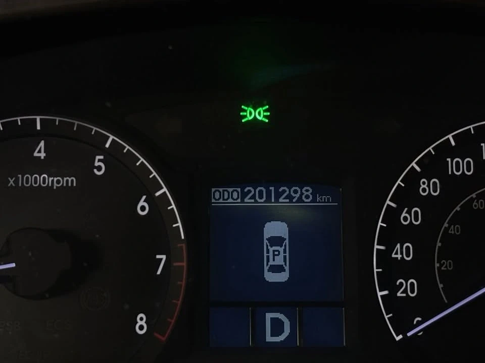 2012 Hyundai Genesis - Image 16 of 16