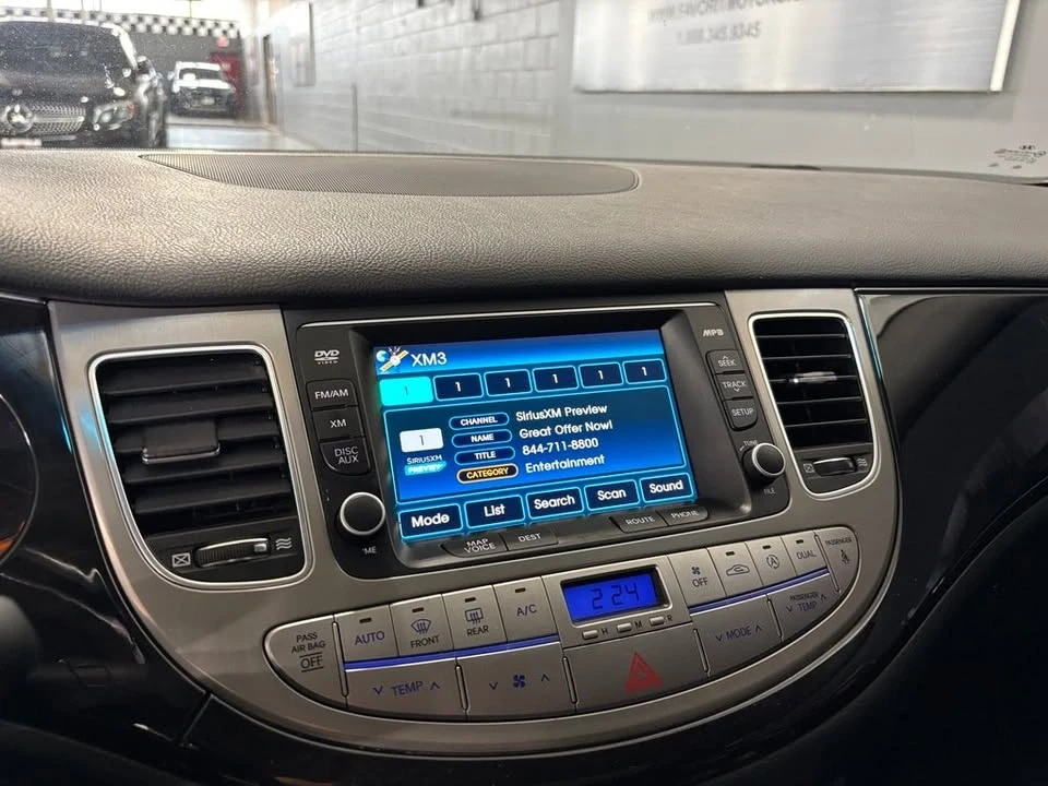 2012 Hyundai Genesis - Image 15 of 16