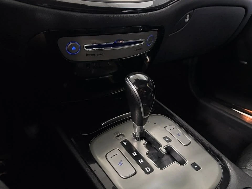 2012 Hyundai Genesis - Image 13 of 16