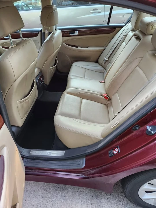 2012 Hyundai Genesis - Image 5 of 9