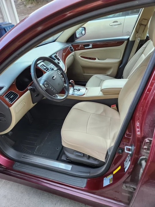 2012 Hyundai Genesis - Image 6 of 9