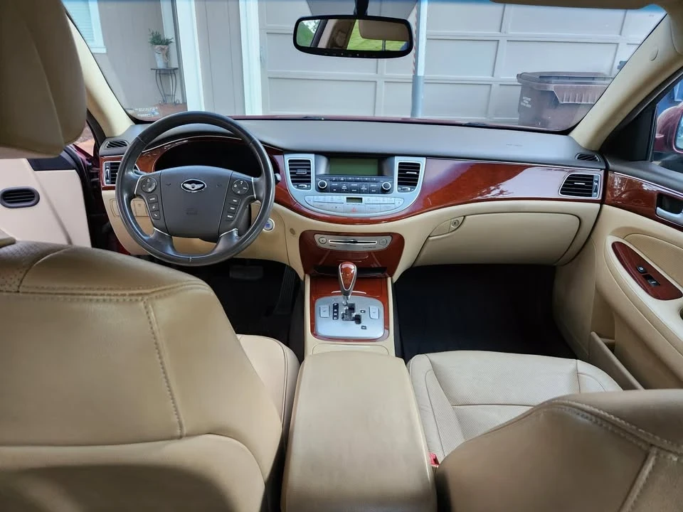 2012 Hyundai Genesis - Image 7 of 9