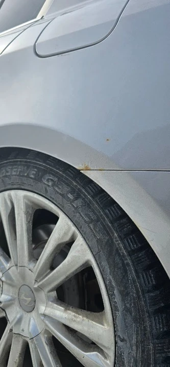 2012 Hyundai Genesis - Image 7 of 8