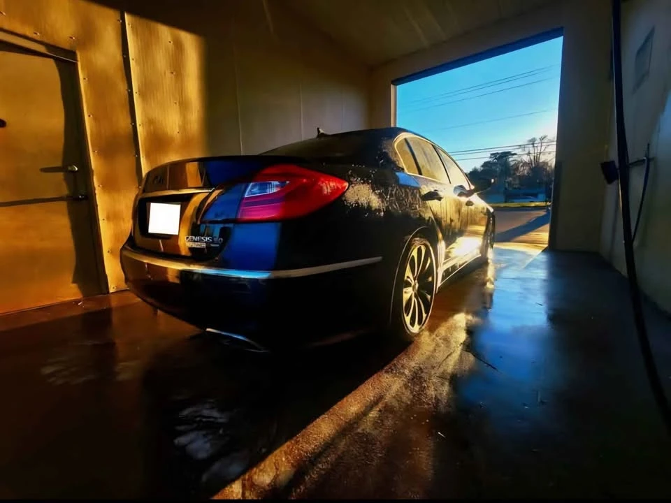 2012 Hyundai Genesis - Image 8 of 9