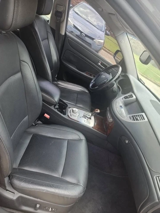 2012 Hyundai Genesis - Image 5 of 6