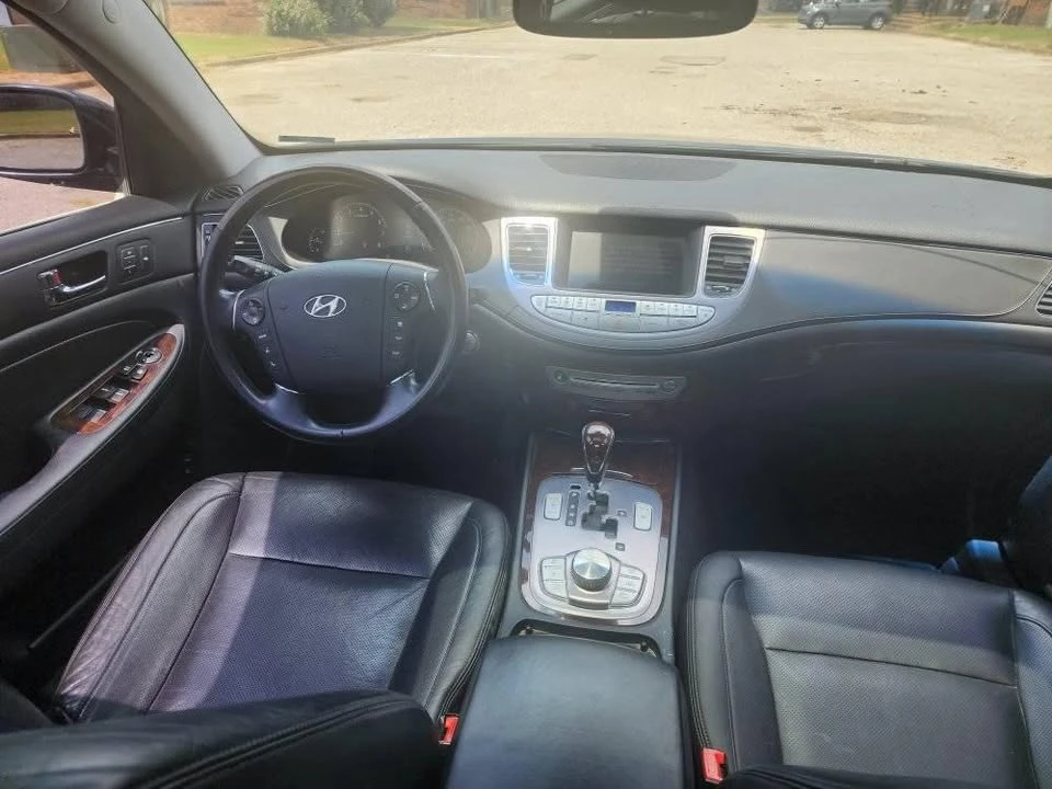 2012 Hyundai Genesis - Image 4 of 6